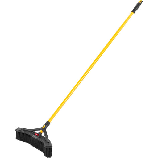 Rubbermaid Commercial Maximizer Push-To-Center 18" Broom